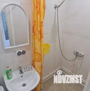 1-к квартира, посуточно, 16м2, 1/1 этаж