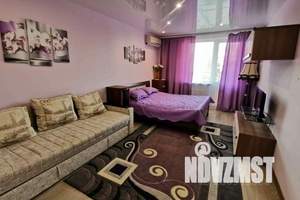 1-к квартира, посуточно, 40м2, 4/9 этаж