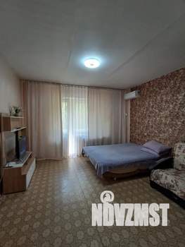 1-к квартира, посуточно, 48м2, 4/9 этаж