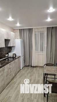 1-к квартира, посуточно, 52м2, 1/1 этаж