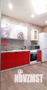 1-к квартира, посуточно, 37м2, 13/16 этаж