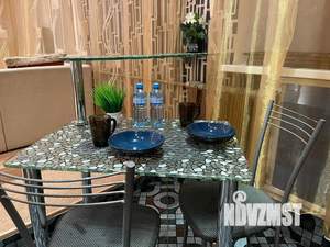 Студия квартира, посуточно, 45м2, 1/5 этаж