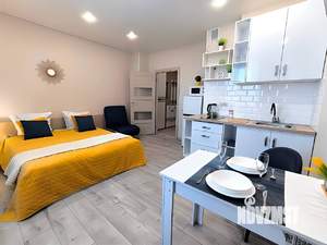 Студия квартира, посуточно, 30м2, 18/23 этаж