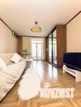 1-к квартира, посуточно, 61м2, 1/1 этаж