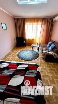 1-к квартира, посуточно, 45м2, 6/9 этаж