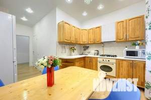 2-к квартира, посуточно, 68м2, 3/7 этаж