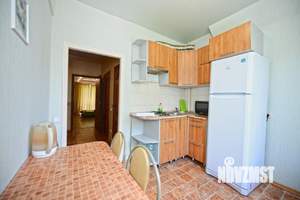 2-к квартира, посуточно, 50м2, 1/1 этаж