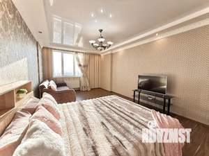 2-к квартира, посуточно, 60м2, 14/24 этаж