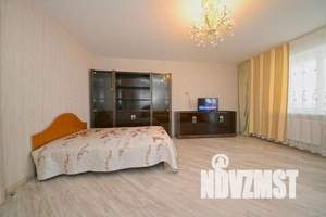 2-к квартира, посуточно, 70м2, 4/12 этаж