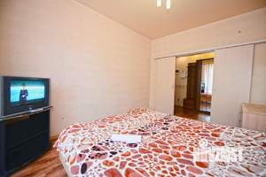 2-к квартира, посуточно, 50м2, 1/1 этаж