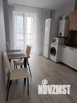 1-к квартира, посуточно, 40м2, 7/9 этаж