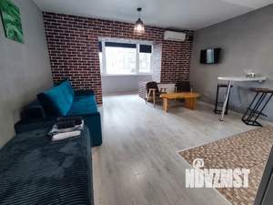 Студия квартира, посуточно, 34м2, 1/9 этаж