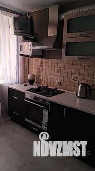 1-к квартира, посуточно, 42м2, 6/9 этаж