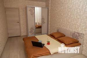 1-к квартира, посуточно, 43м2, 1/1 этаж