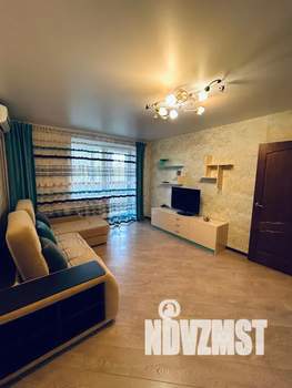 1-к квартира, посуточно, 38м2, 3/10 этаж