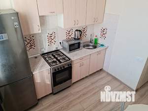 1-к квартира, посуточно, 40м2, 2/5 этаж