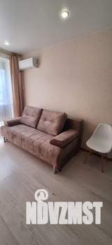 Студия квартира, посуточно, 25м2, 1/4 этаж