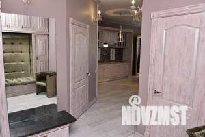 Студия квартира, на длительный срок, 66м2, 7/32 этаж