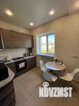 Студия квартира, посуточно, 37м2, 5/5 этаж