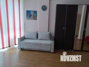 Студия квартира, посуточно, 40м2, 4/10 этаж