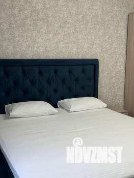 1-к квартира, посуточно, 38м2, 2/9 этаж