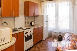 1-к квартира, посуточно, 40м2, 8/16 этаж