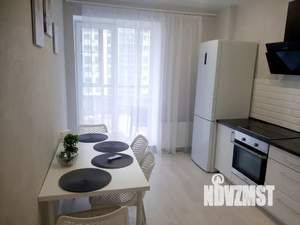 1-к квартира, посуточно, 40м2, 5/10 этаж