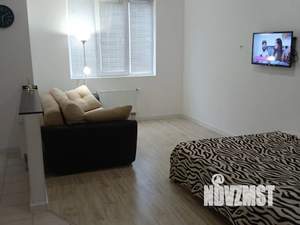 Студия квартира, посуточно, 36м2, 17/23 этаж