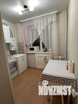 2-к квартира, посуточно, 40м2, 2/5 этаж