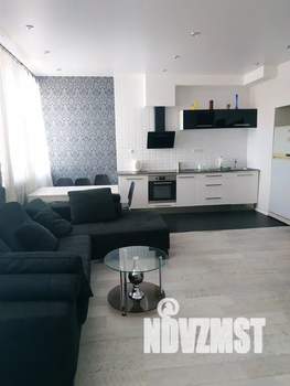 1-к квартира, посуточно, 60м2, 8/32 этаж