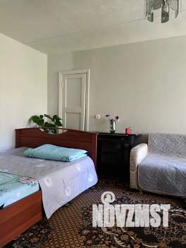 1-к квартира, посуточно, 32м2, 3/5 этаж