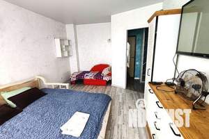 1-к квартира, посуточно, 35м2, 18/18 этаж