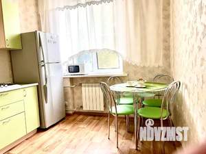1-к квартира, посуточно, 38м2, 2/4 этаж