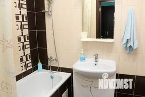 1-к квартира, посуточно, 42м2, 1/1 этаж