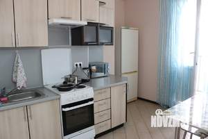 1-к квартира, посуточно, 42м2, 14/17 этаж