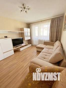 Студия квартира, посуточно, 39м2, 7/10 этаж