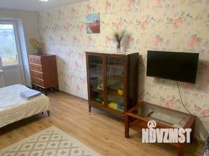 1-к квартира, посуточно, 32м2, 6/9 этаж