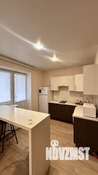 Студия квартира, посуточно, 40м2, 16/17 этаж