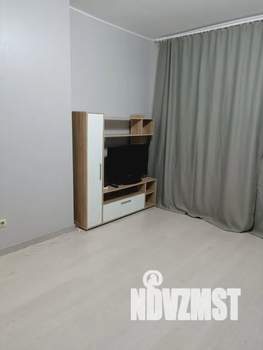 1-к квартира, посуточно, 36м2, 8/24 этаж