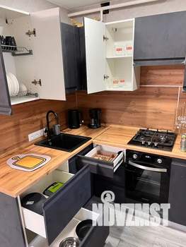 Студия квартира, посуточно, 40м2, 1/5 этаж