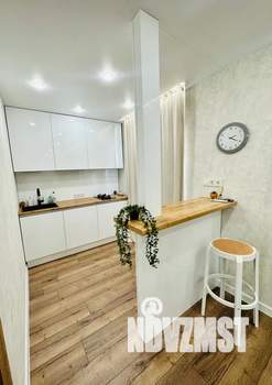 Студия квартира, посуточно, 30м2, 3/7 этаж