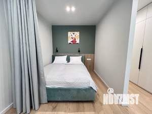 Студия квартира, посуточно, 43м2, 1/10 этаж