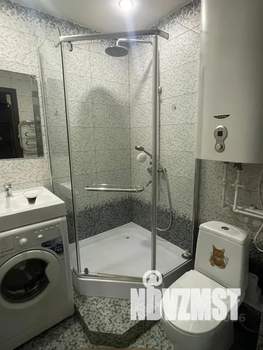 Студия квартира, посуточно, 38м2, 1/9 этаж