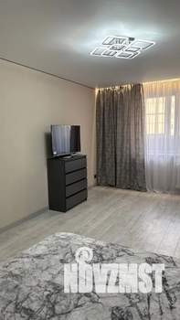 1-к квартира, посуточно, 44м2, 7/16 этаж
