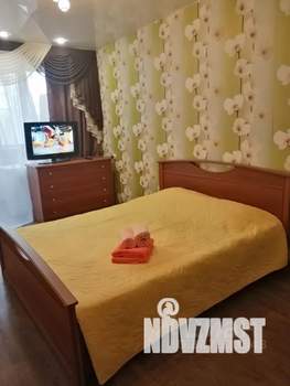 1-к квартира, посуточно, 35м2, 1/9 этаж