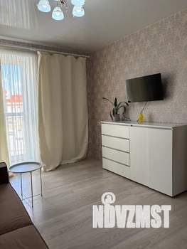 1-к квартира, посуточно, 38м2, 3/10 этаж