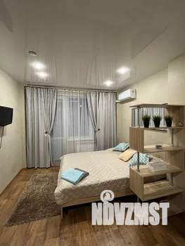 Студия квартира, посуточно, 28м2, 14/19 этаж