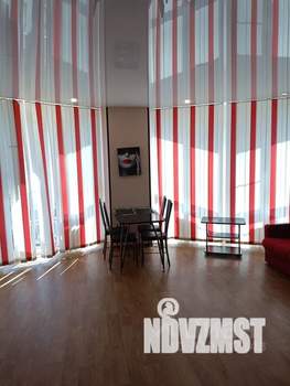 Студия квартира, посуточно, 40м2, 4/10 этаж