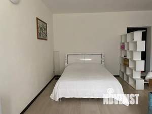 Студия квартира, посуточно, 38м2, 1/10 этаж