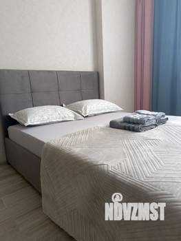 Студия квартира, посуточно, 33м2, 11/21 этаж